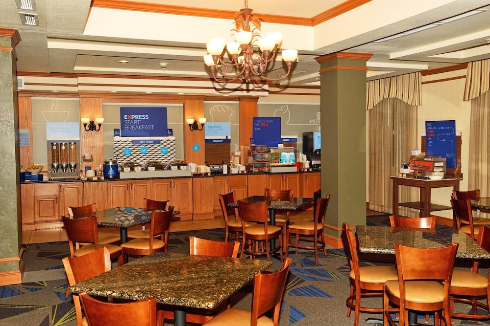 Holiday Inn Express Hotel & Suites Idaho Falls By Ihg Екстериор снимка