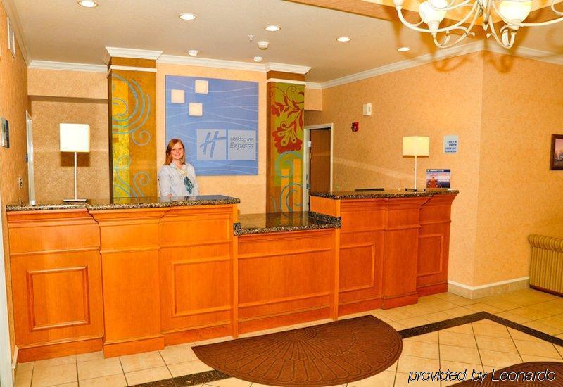 Holiday Inn Express Hotel & Suites Idaho Falls By Ihg Екстериор снимка