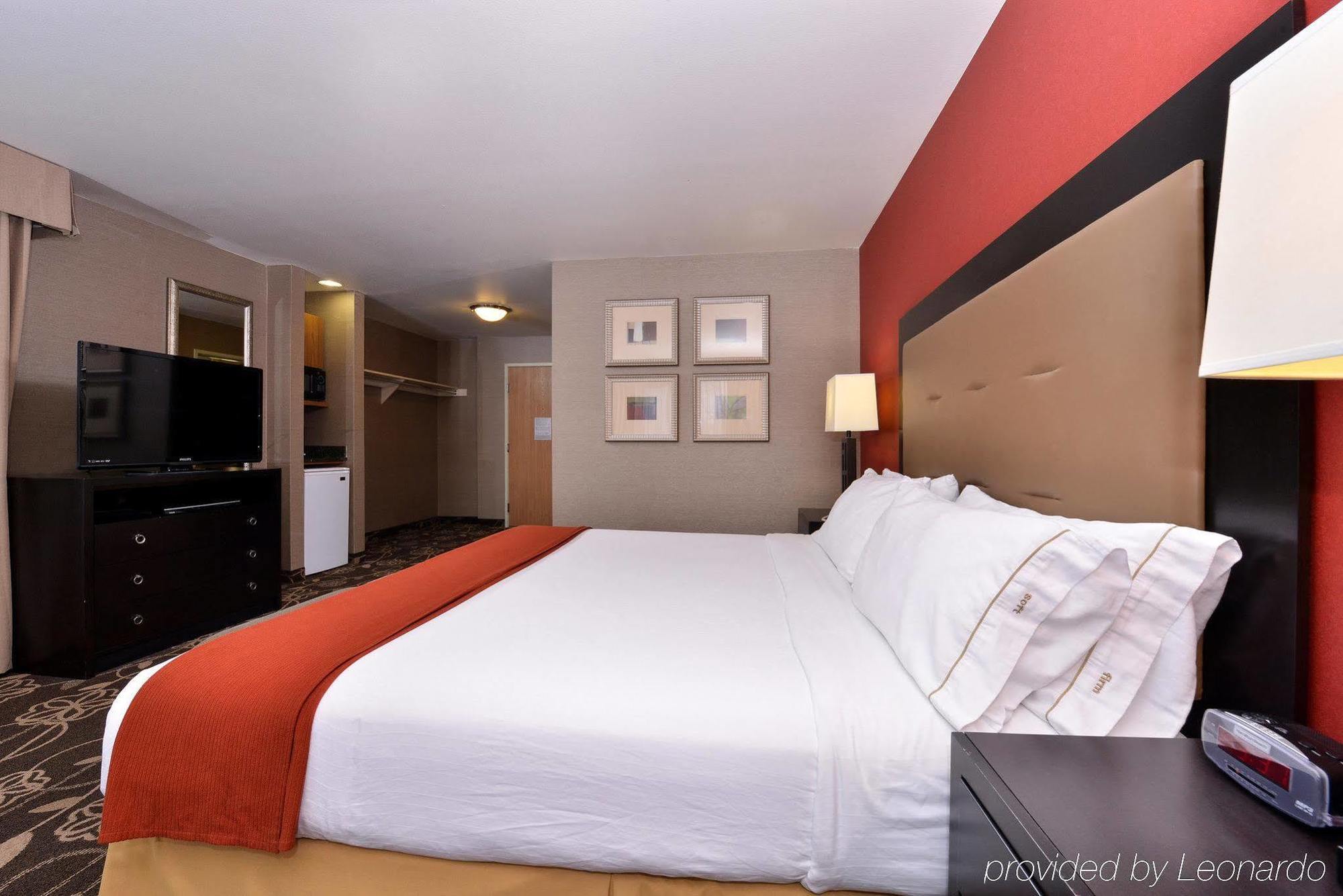 Holiday Inn Express Hotel & Suites Idaho Falls By Ihg Екстериор снимка