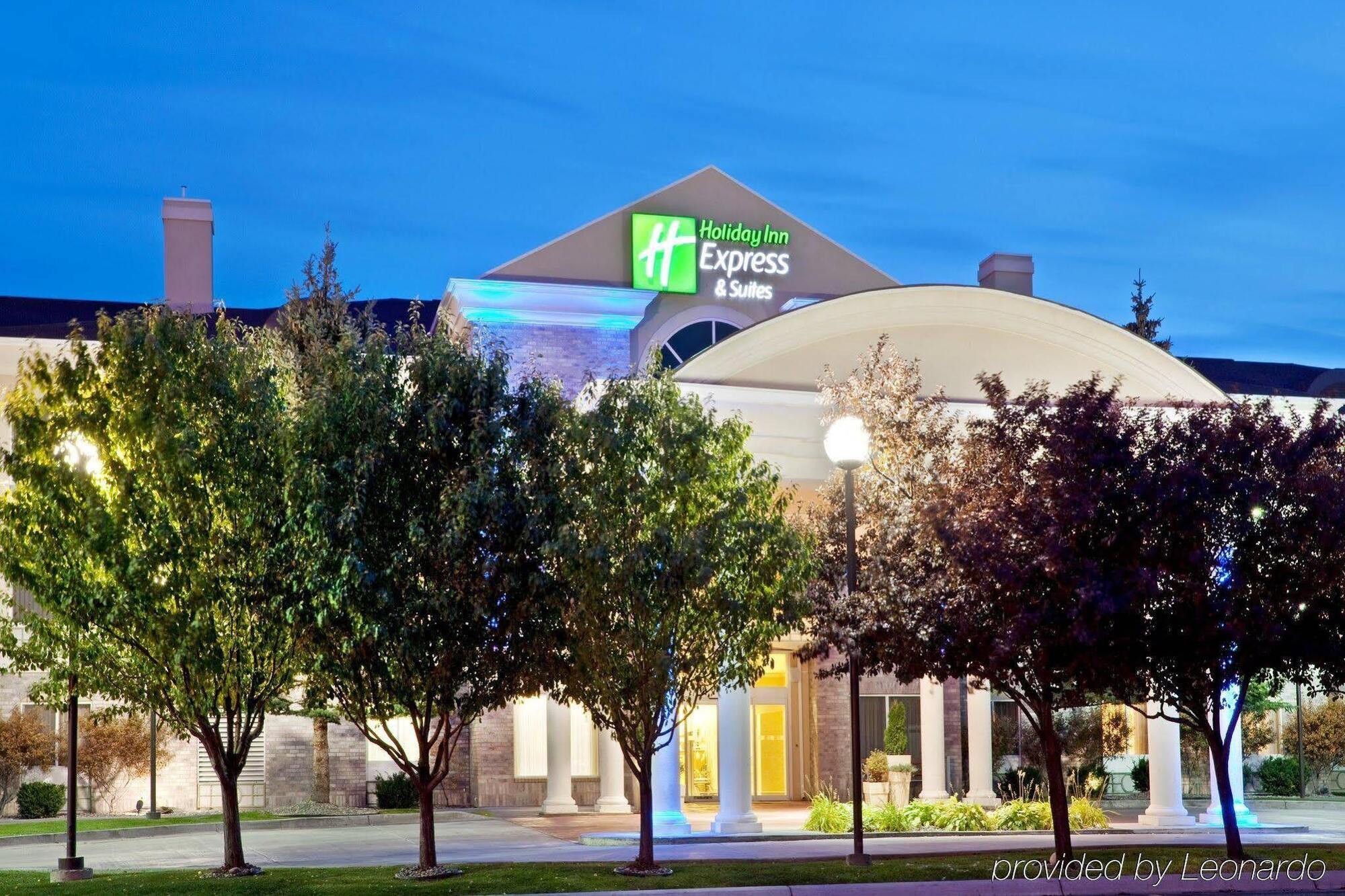Holiday Inn Express Hotel & Suites Idaho Falls By Ihg Екстериор снимка