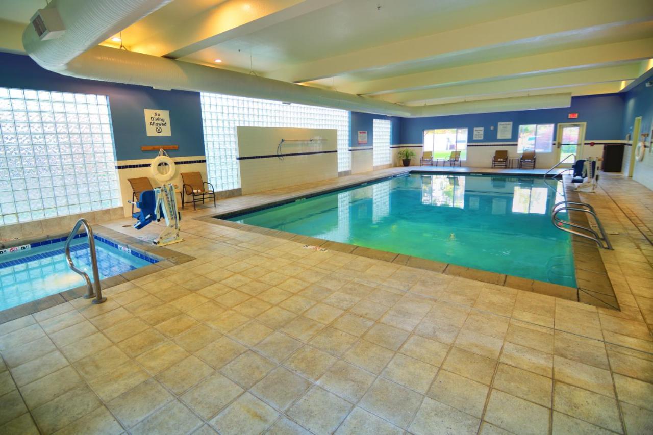 Holiday Inn Express Hotel & Suites Idaho Falls By Ihg Екстериор снимка